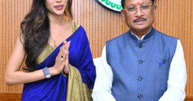 सदन पहुंची मिस इंडिया छत्तीसगढ़ अनुष्का, सीएम से की मुलाकात