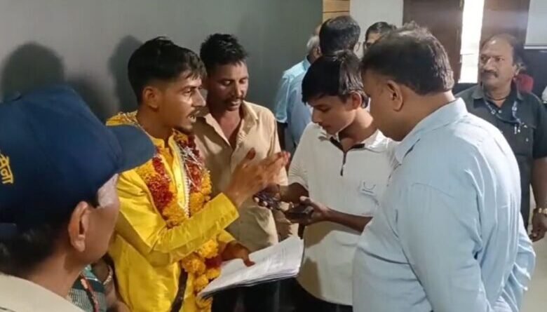 दूल्हे की शिकायत के बाद खुला कब्जे का सच, प्रशासन ने हटाया अतिक्रमण