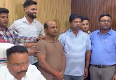 जिन्दा पैंगोलिन के साथ दो तस्कर गिरफ्तार