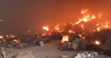 अजीबी एग्रो राइस मिल के गोदाम में लगी आग, लाखों का धान और बारदाना जलकर खाक