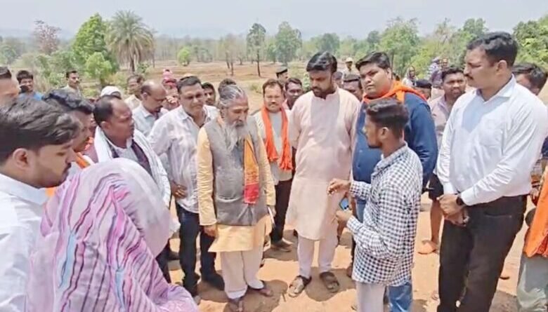 कांकेर खदान हादसा मलबा धंसने के बाद दहशत, सांसद ने जताई नाराजगी