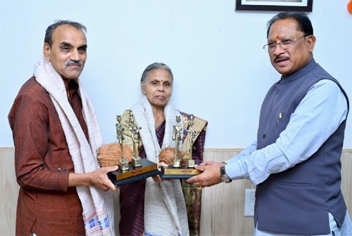 बस्तर और जनजातीय समाज के लिए चार दशक का समर्पण मानवता की असाधारण मिसाल: सीएम साय