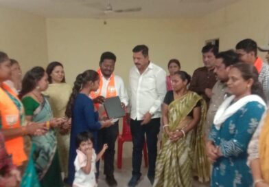 भाजपा सदर मंडल ने किया मेघावी छात्रा हंसिनी का सम्मान