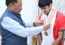 अंडर 18 एशिया कप विजेता खिलाड़ी ने सीएम से की मुलाकात