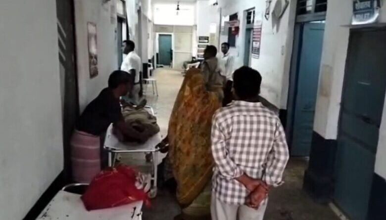 आकाशीय बिजली का कहर, खेत और घर के बाहर गिरी बिजली से दो लोगों की मौत