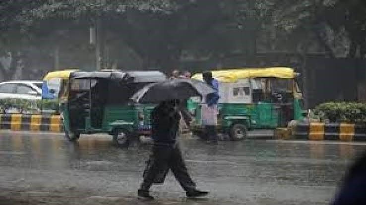 अगले चार दिन बदलता रहेगा मौसम, कई जिलों में बारिश- बिजली की चेतावनी